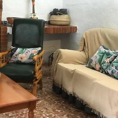 En Parque Natural Con Chimenea, Piscina Y Barbacoa En Дом отдыха *